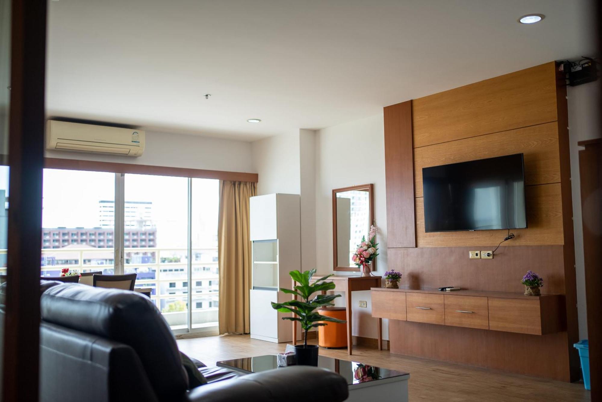 Hotel Vtsix At View Talay 6 Pattaya Exterior foto